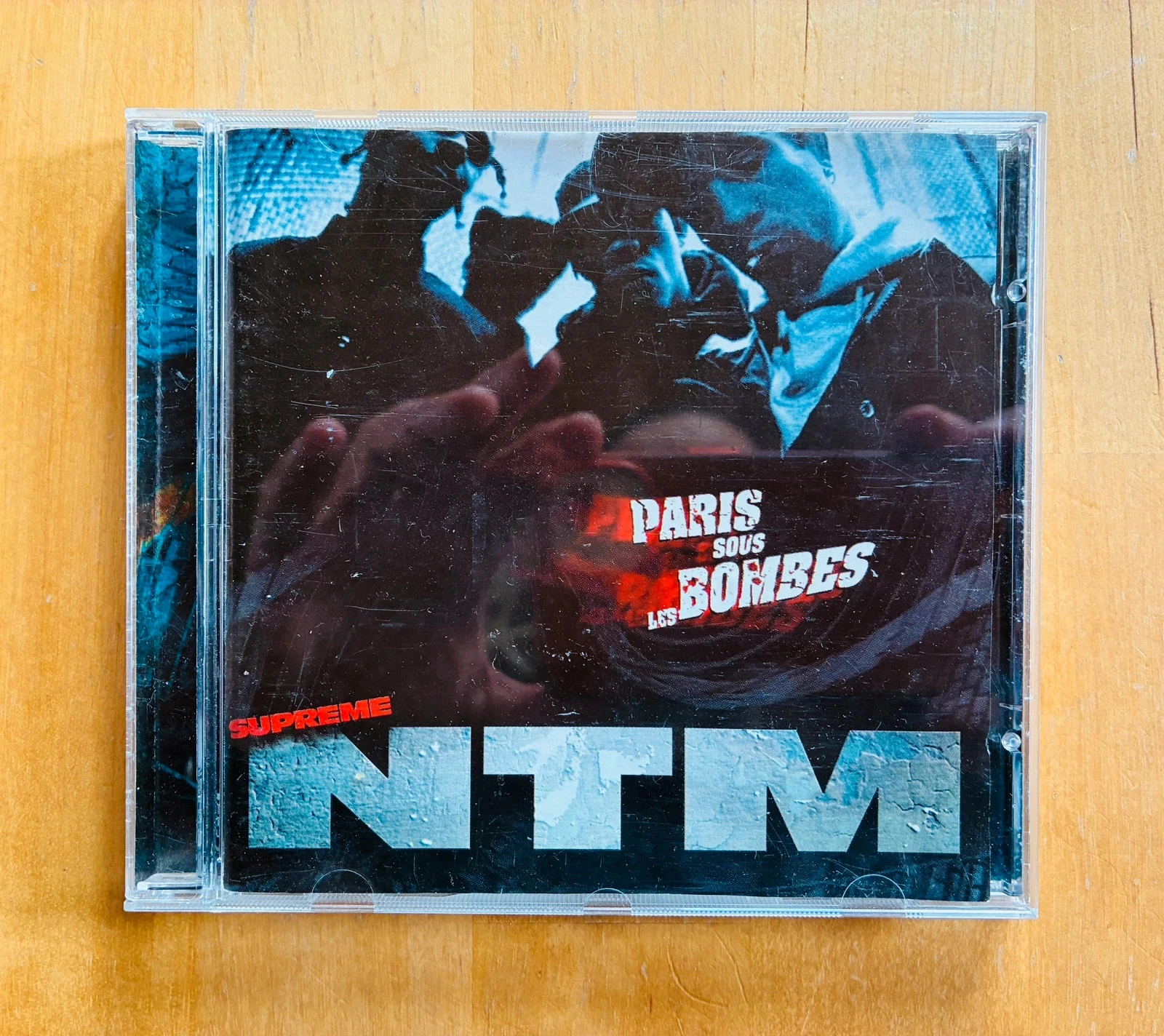 CD NTM Paris sous les bombes.
